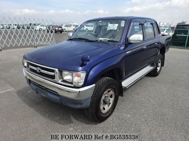 TOYOTA Hilux Sports Pickup