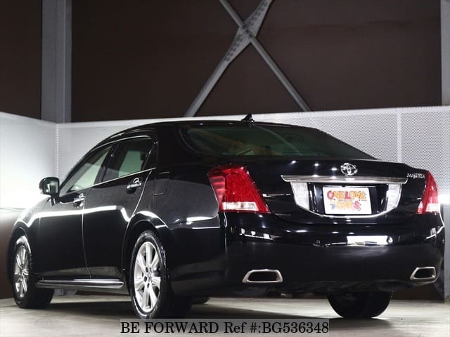 Toyota majesta urs206