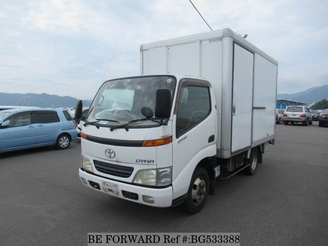 TOYOTA Dyna Truck