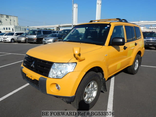 MITSUBISHI Pajero