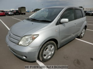 Used 2004 TOYOTA IST BG542032 for Sale