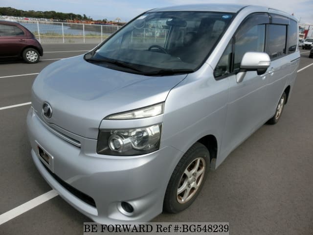 Toyota voxy 2008