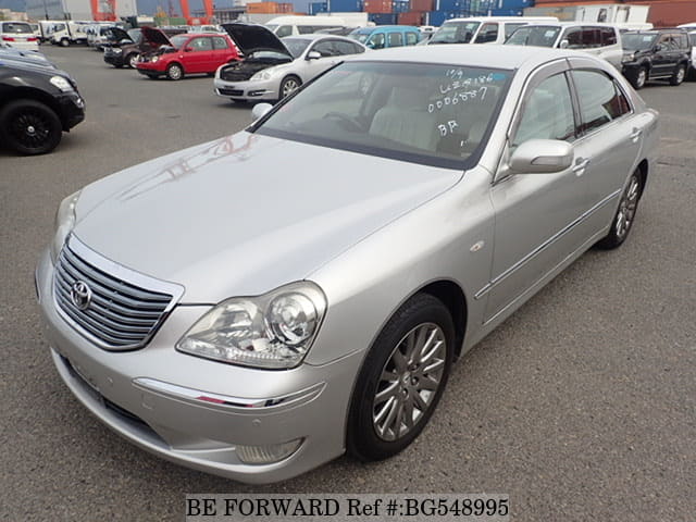 Toyota crown majesta 2004