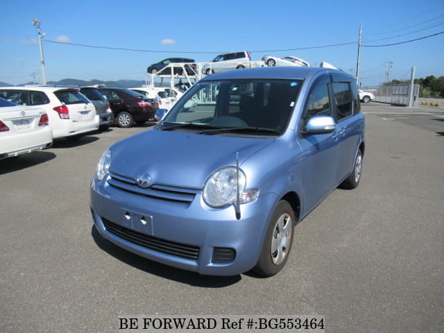 Toyota sienta 2011