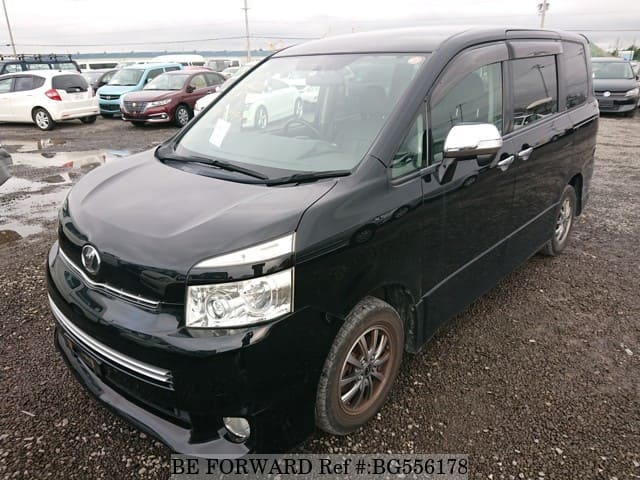 Toyota voxy 2008