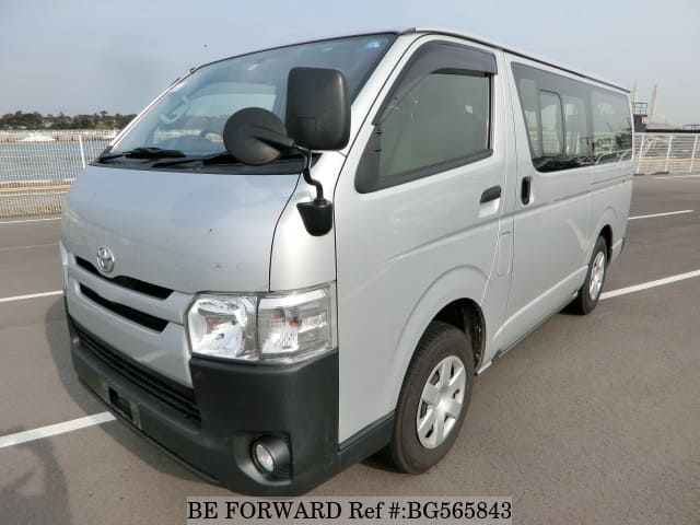 Toyota hiace kdh206v