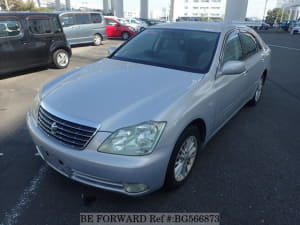 Used 2004 TOYOTA CROWN BG566873 for Sale