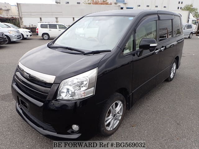 Toyota noah 2009