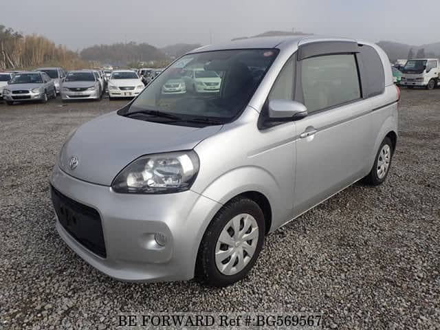 Toyota porte 2012