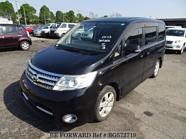 Nissan serena 2010