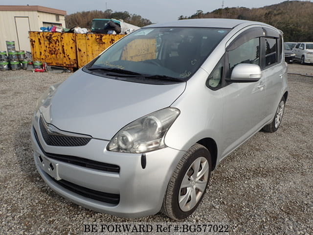 Toyota ractis 2010