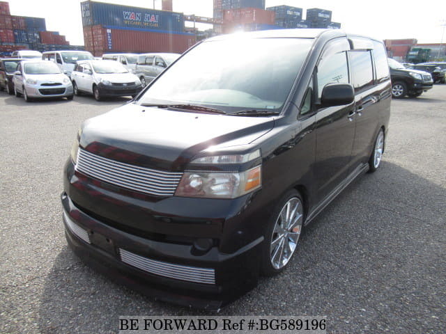 Toyota voxy 2005