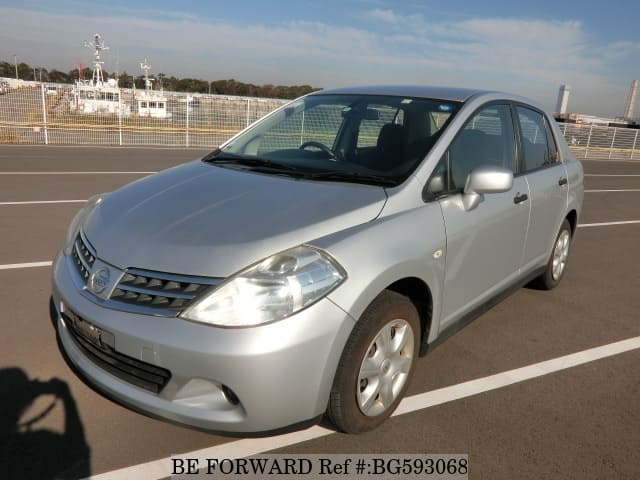 Nissan tiida latio 2010