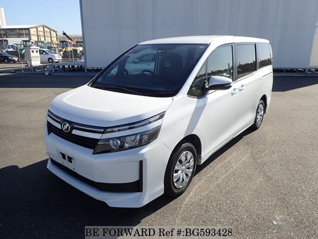 Toyota voxy zrr80g