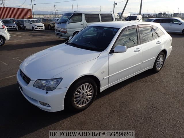 Toyota altezza 2003