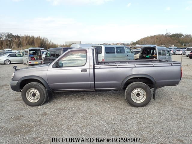 Nissan datsun 1998