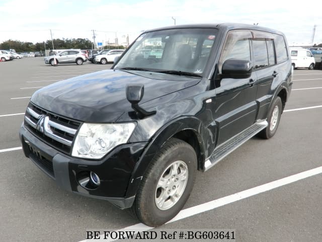 MITSUBISHI Pajero