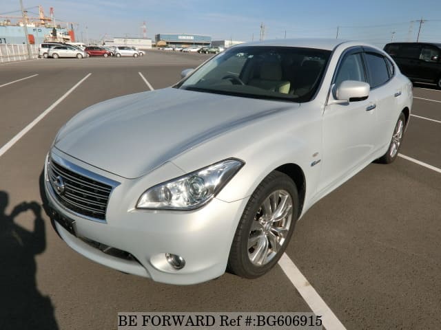Nissan fuga hybrid