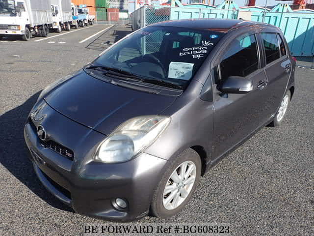 TOYOTA Vitz