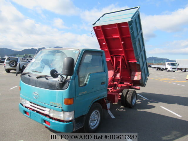 TOYOTA Dyna Truck