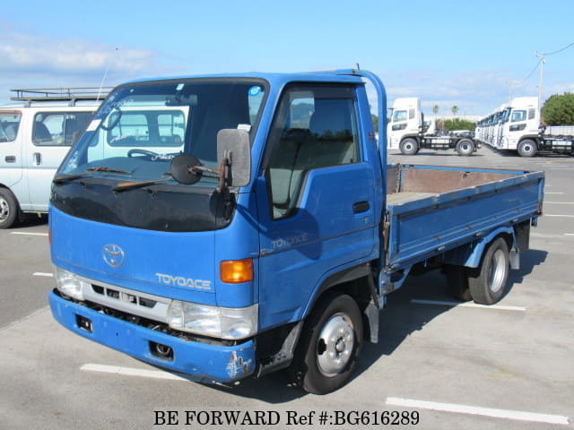 Грузовик toyota toyoace