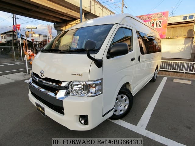 TOYOTA Hiace Van