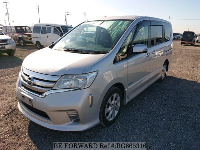 Nissan serena 2012