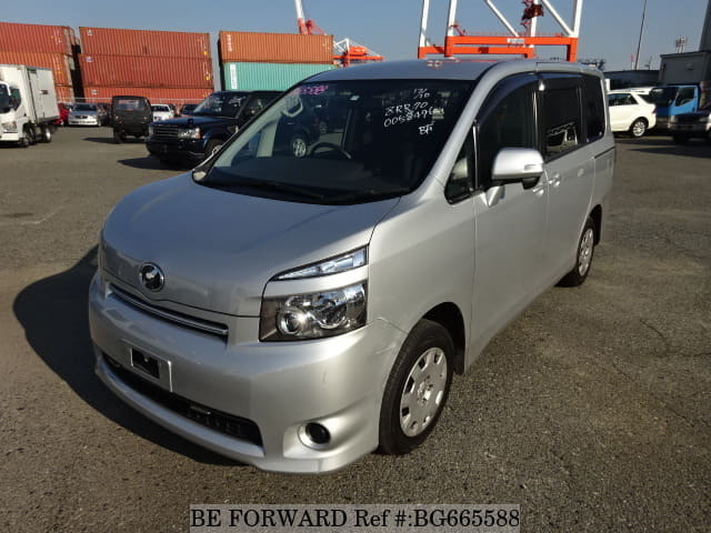 Toyota voxy 2007
