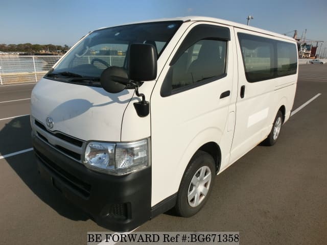 TOYOTA Hiace Van