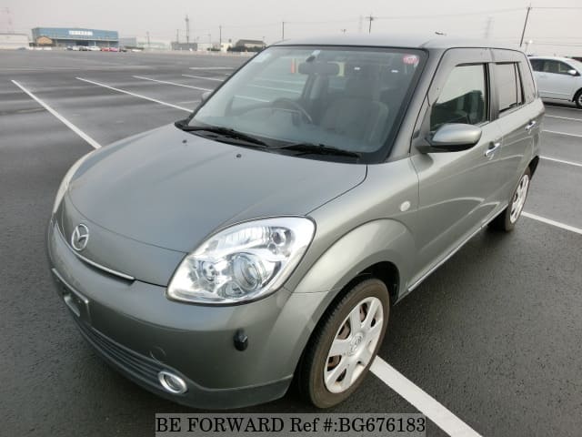 Mazda verisa 2005