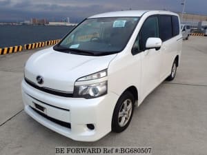 Used 2011 TOYOTA VOXY BG680507 for Sale