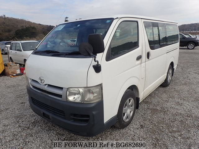 TOYOTA Hiace Van