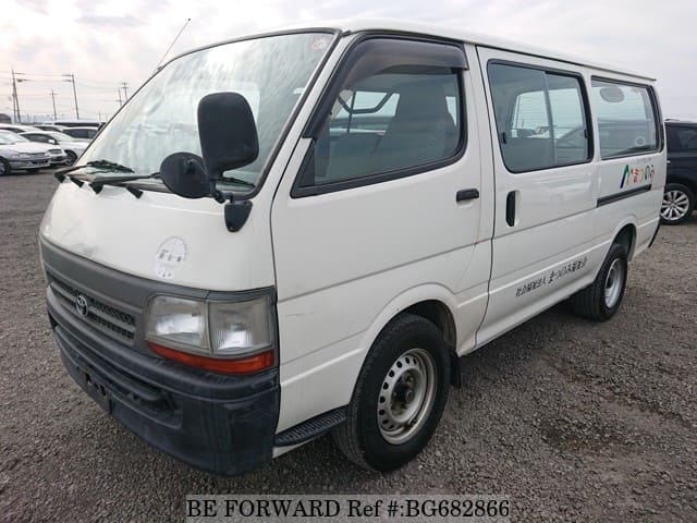 TOYOTA Regiusace Van