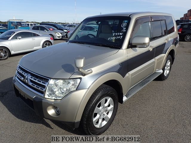 MITSUBISHI Pajero