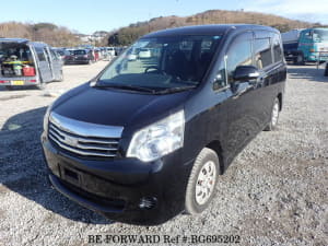 Used 2010 TOYOTA NOAH BG695202 for Sale