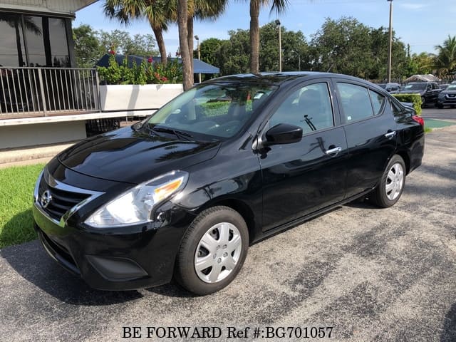 NISSAN Versa