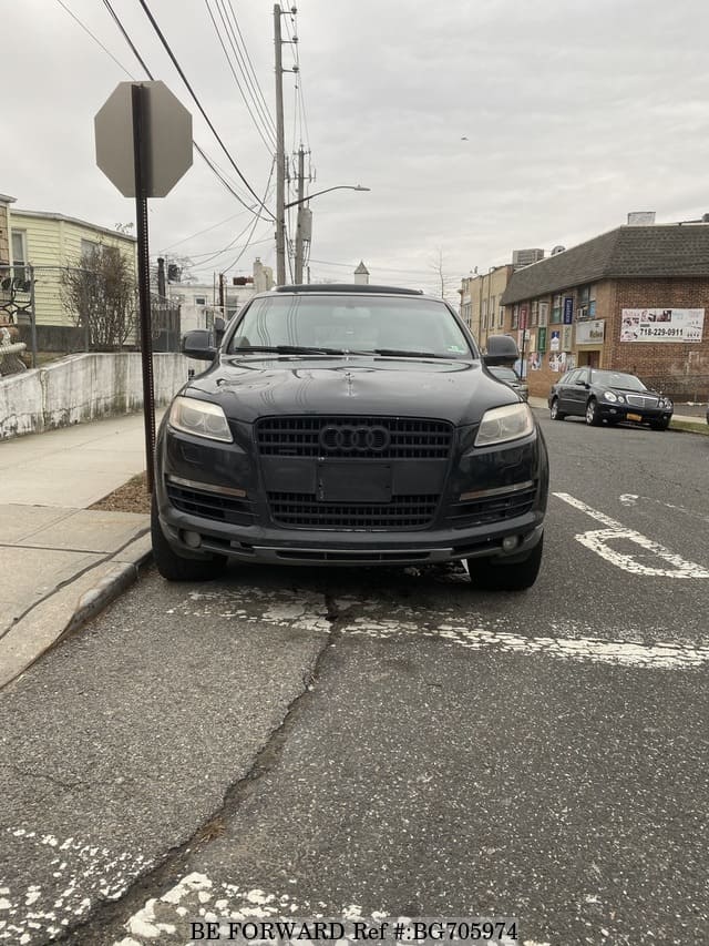 AUDI Q7