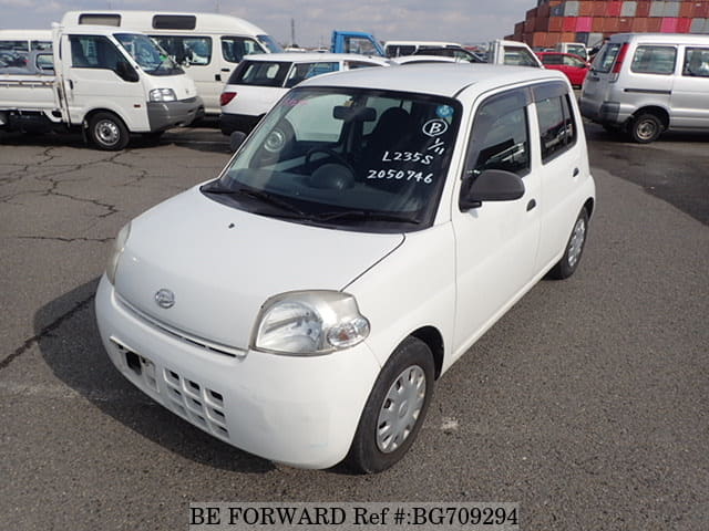 Daihatsu esse 2010