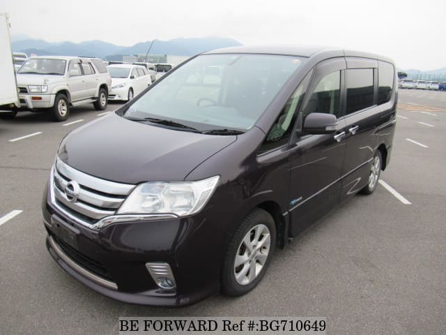 NISSAN Serena