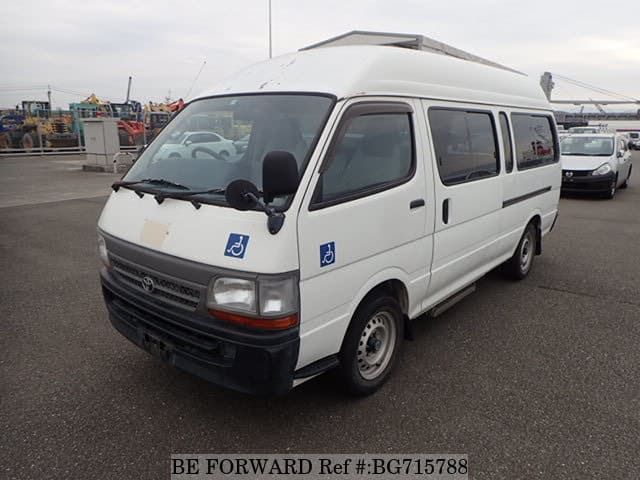 TOYOTA Hiace Commuter