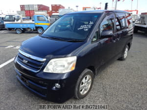 Used 2005 TOYOTA NOAH BG721041 for Sale