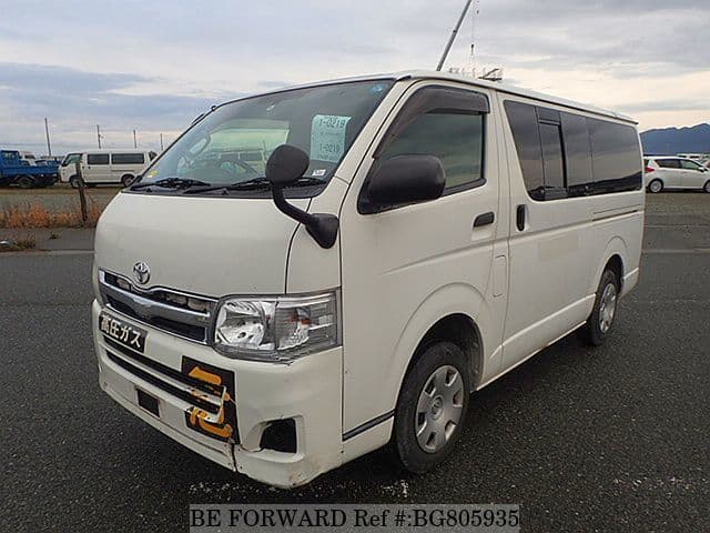 TOYOTA Hiace Van