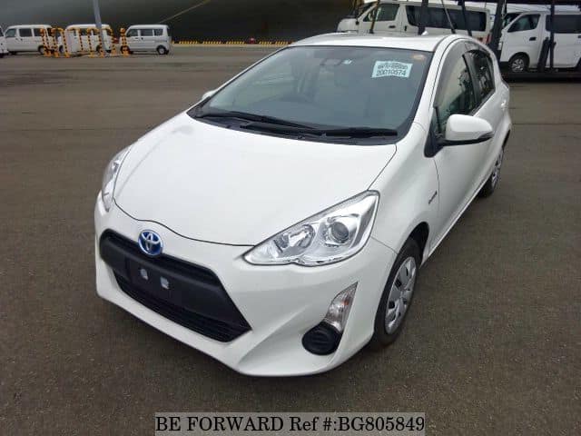17 Toyota Aqua Daa Nhp10 D Occasion Bg Be Forward