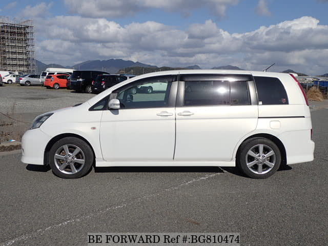 Toyota isis 2007