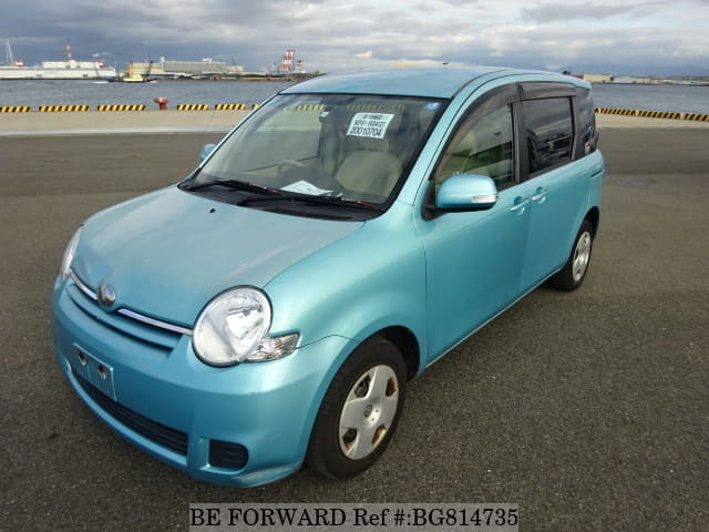 TOYOTA Sienta