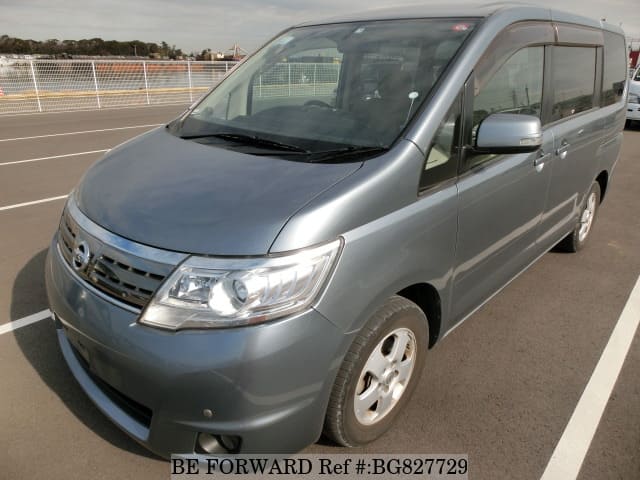 NISSAN Serena