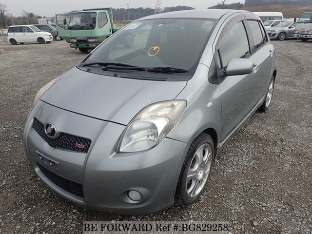 TOYOTA Vitz