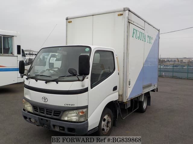 TOYOTA Dyna Truck