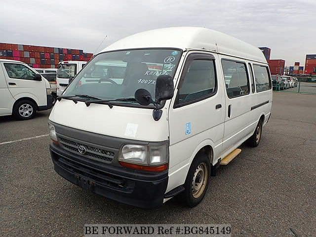 TOYOTA Hiace Commuter