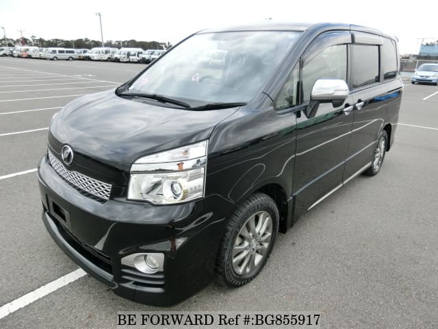 Toyota voxy zs kirameki